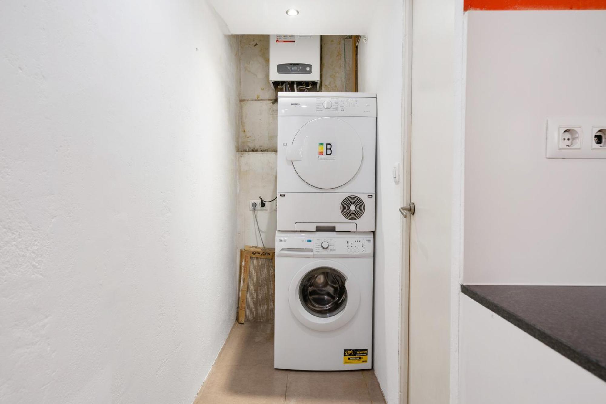 Stylish 2-bedroom In El Born Appartamento