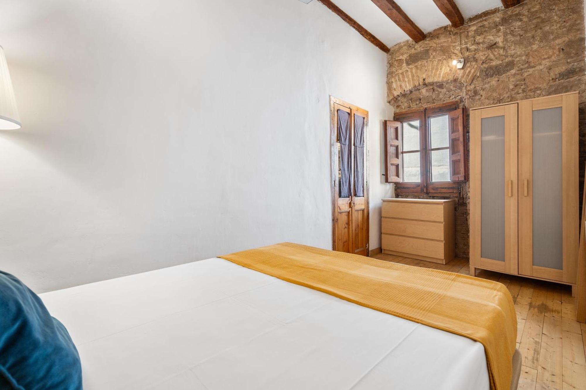 Stylish 2-bedroom In El Born Appartamento *