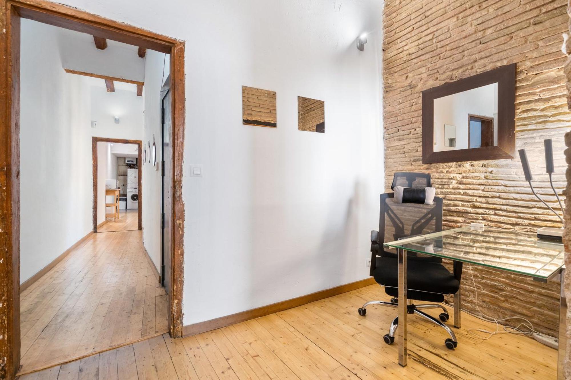 Stylish 2-bedroom In El Born Appartamento Barcellona