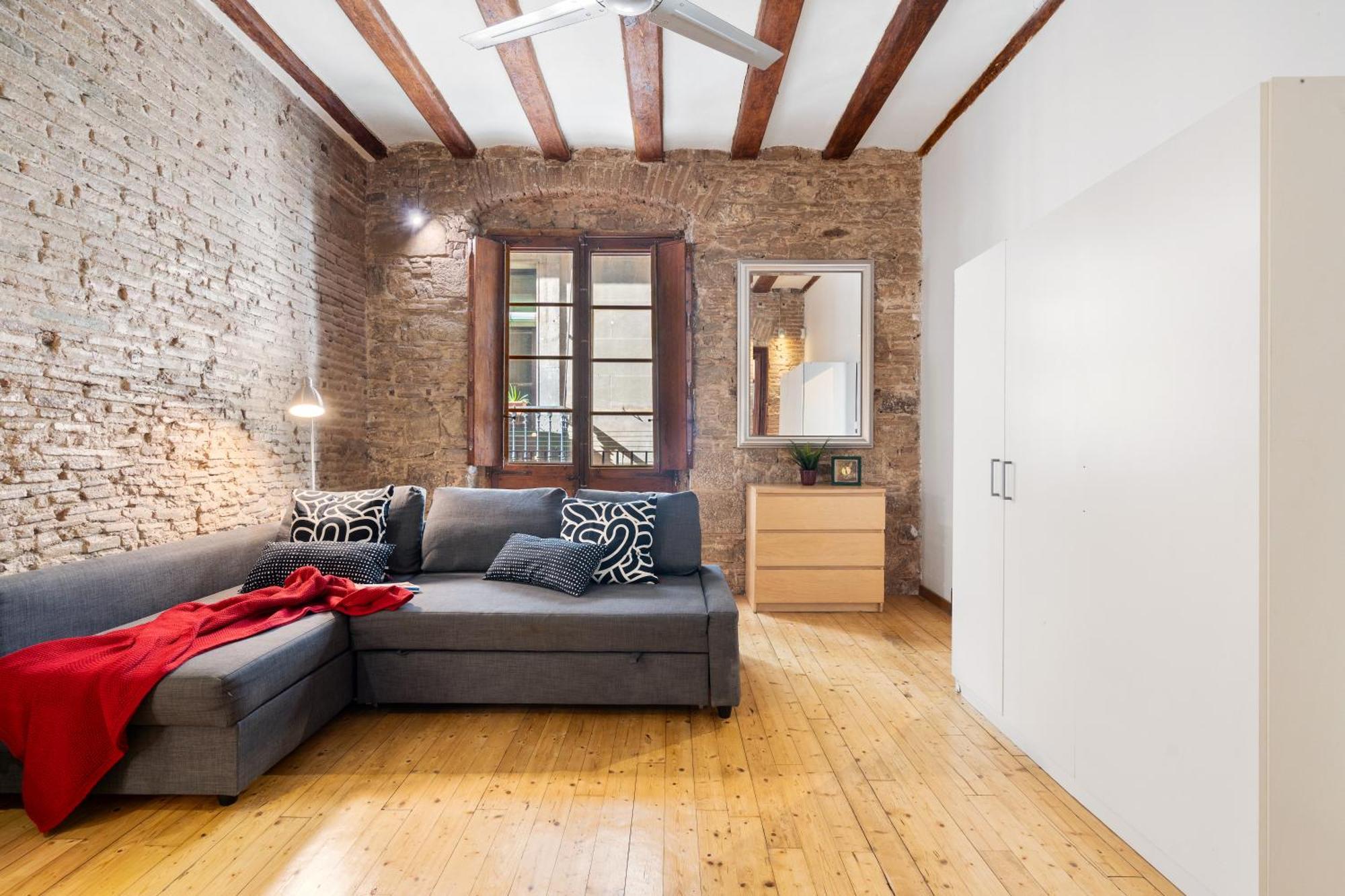 Stylish 2-bedroom In El Born